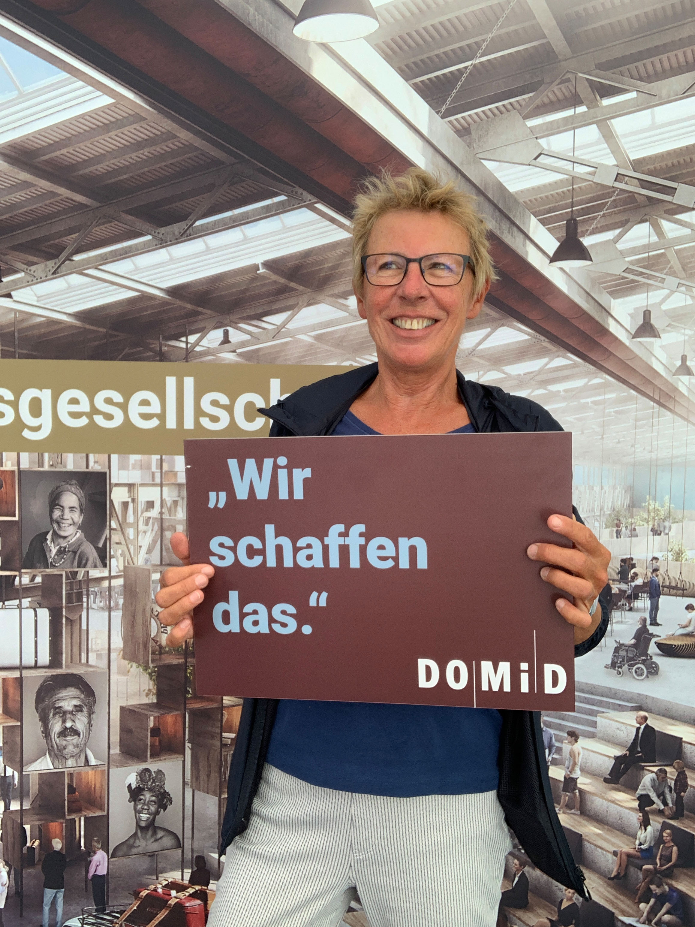 Fotoaktion auf dem Tag der offenen Tür der Bundesregierung für ein zentrales Migrationsmuseum in Deutschland, 17.08.2019, Berlin. Foto: DOMiD-Archiv, Köln