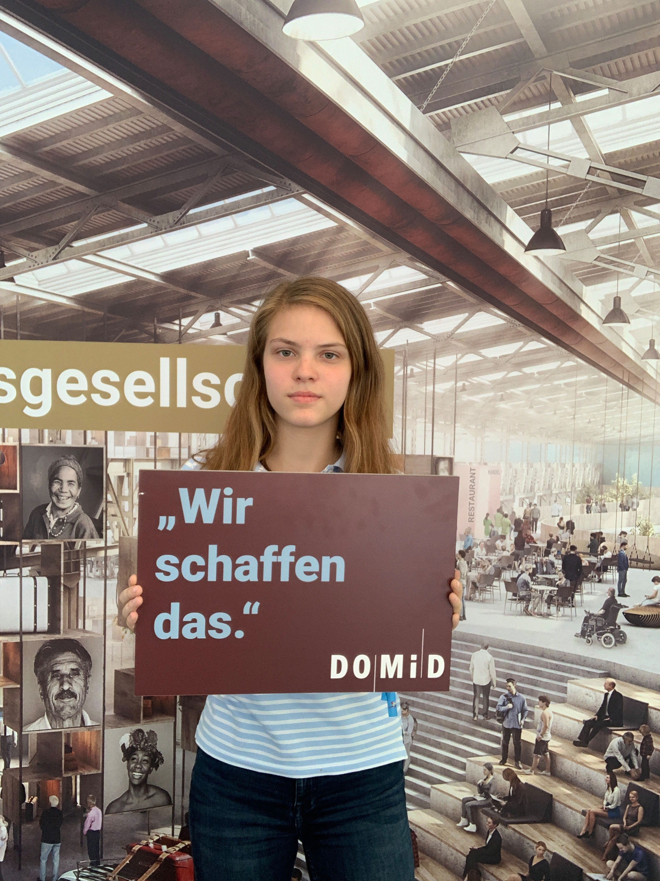 Fotoaktion auf dem Tag der offenen Tür der Bundesregierung für ein zentrales Migrationsmuseum in Deutschland, 17.08.2019, Berlin. Foto: DOMiD-Archiv, Köln