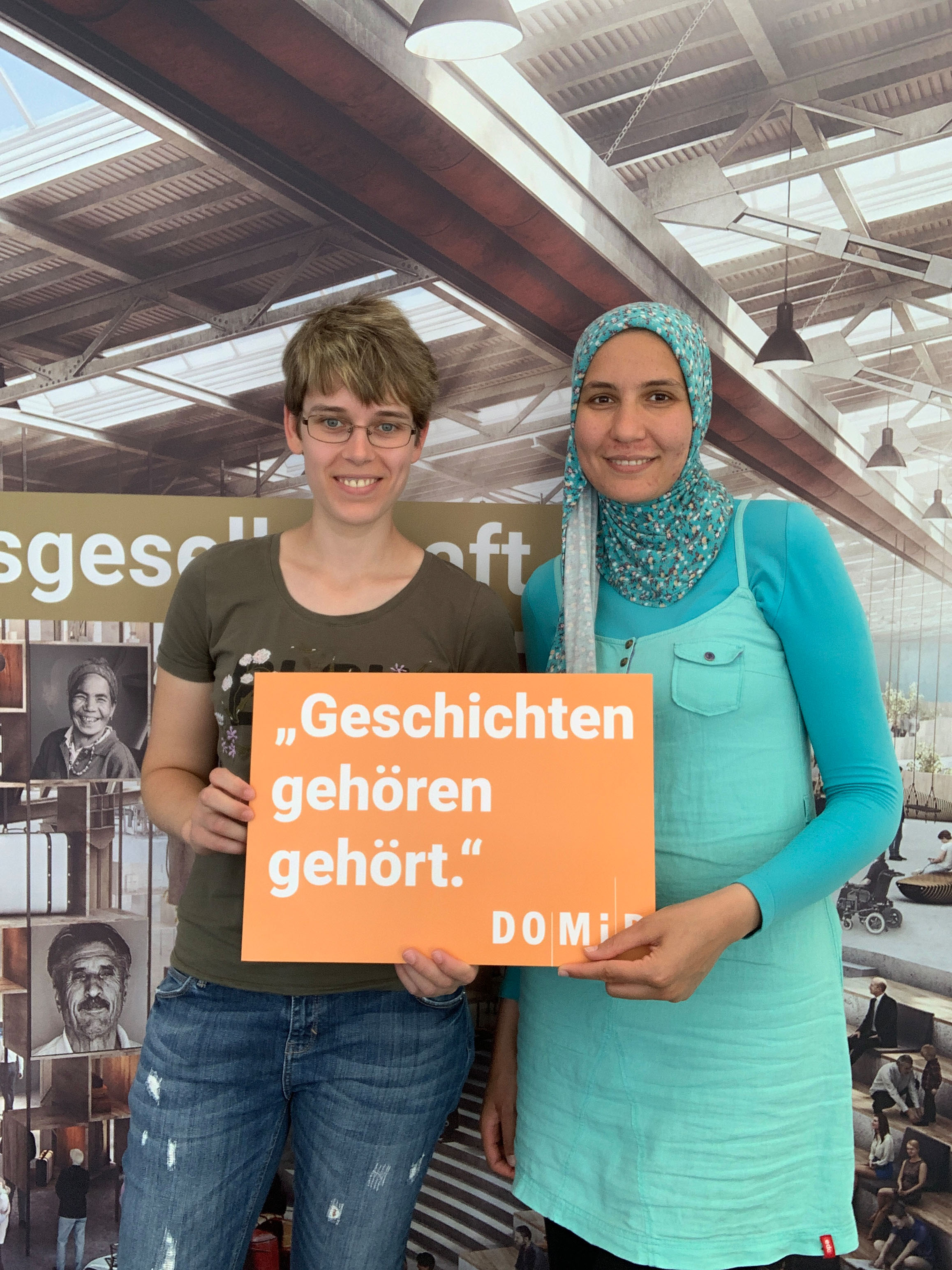 Fotoaktion auf dem Tag der offenen Tür der Bundesregierung für ein zentrales Migrationsmuseum in Deutschland, 17.08.2019, Berlin. Foto: DOMiD-Archiv, Köln