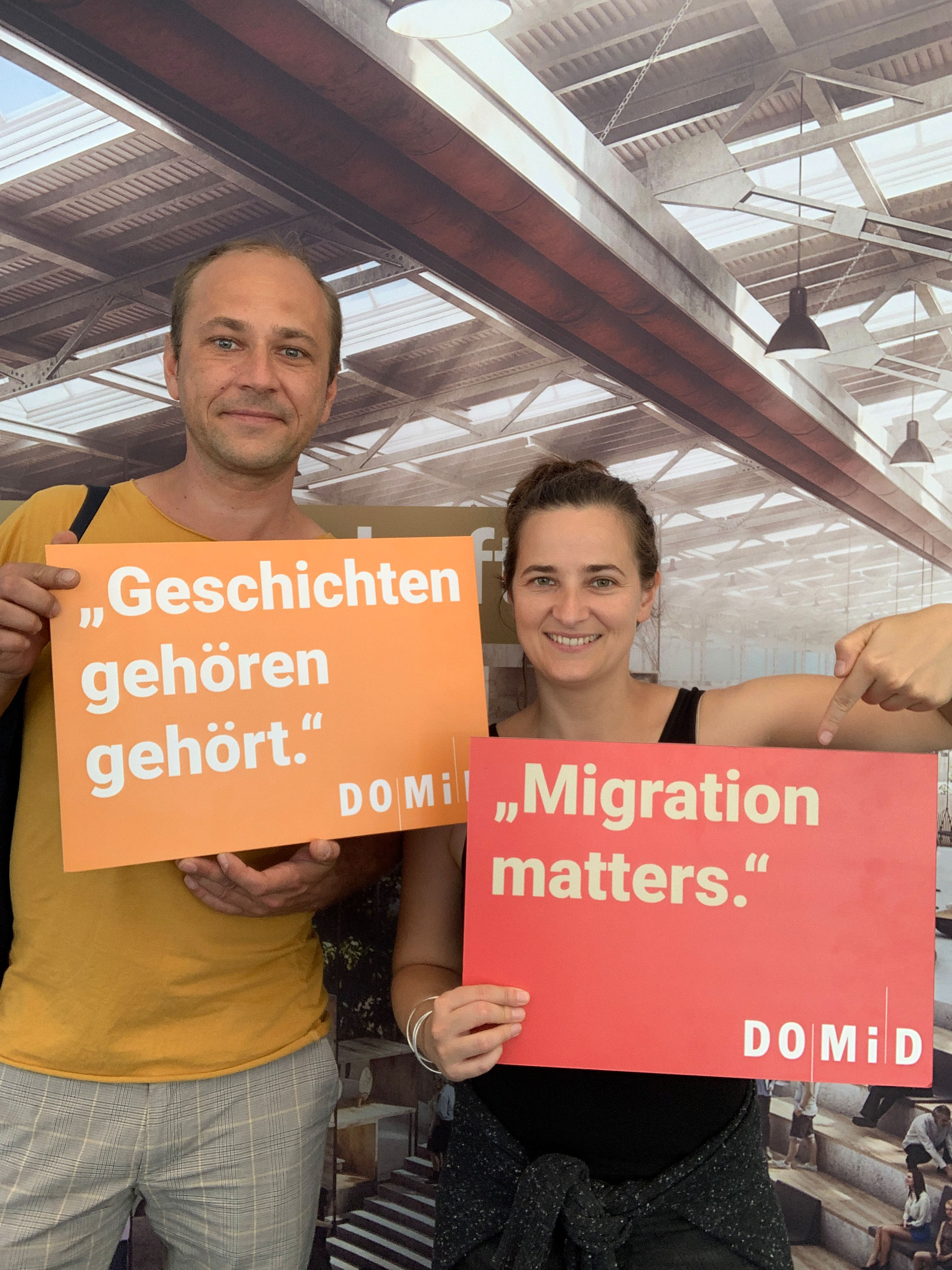 Fotoaktion auf dem Tag der offenen Tür der Bundesregierung für ein zentrales Migrationsmuseum in Deutschland, 17.08.2019, Berlin. Foto: DOMiD-Archiv, Köln