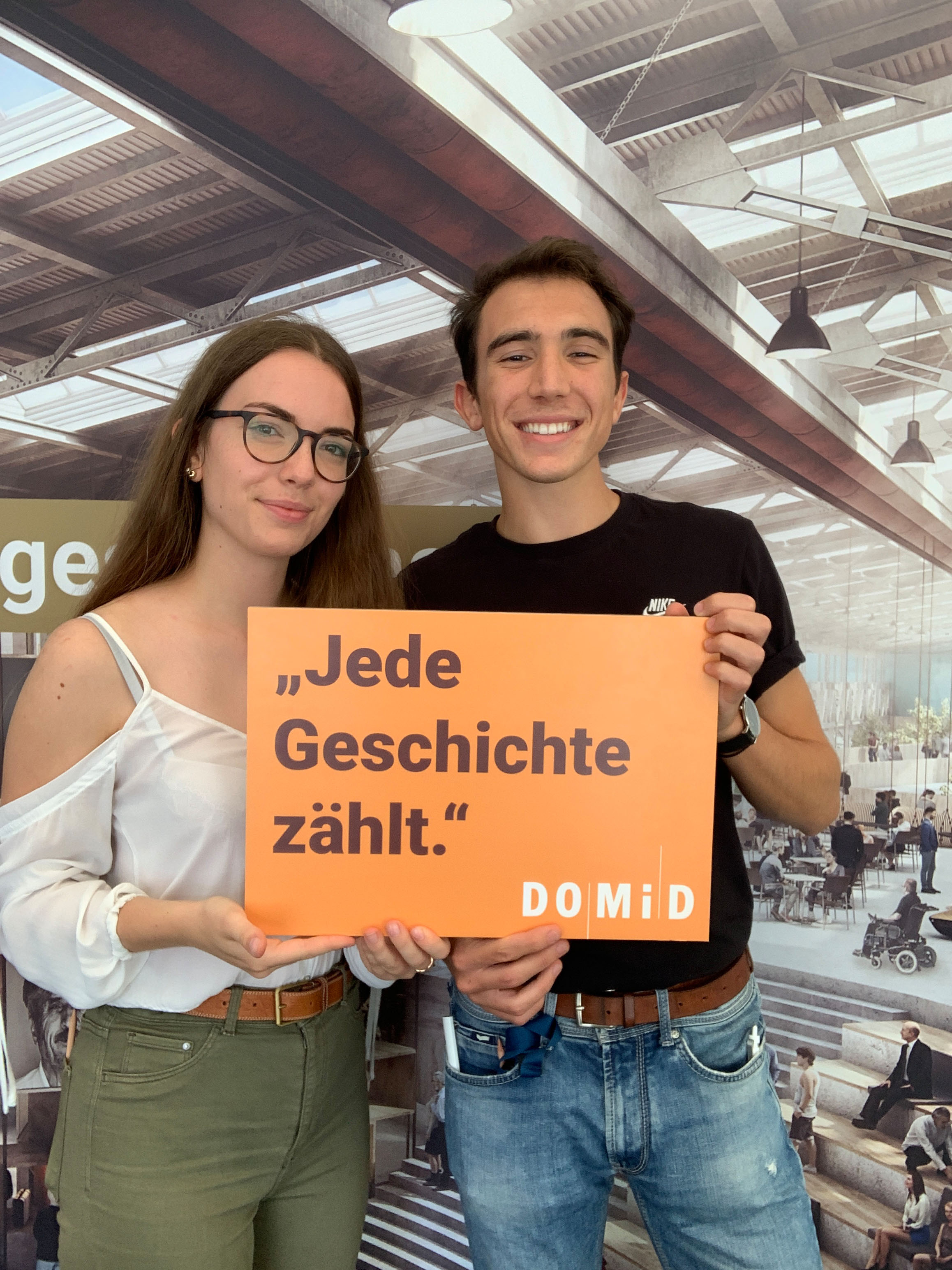 Fotoaktion auf dem Tag der offenen Tür der Bundesregierung für ein zentrales Migrationsmuseum in Deutschland, 17.08.2019, Berlin. Foto: DOMiD-Archiv, Köln