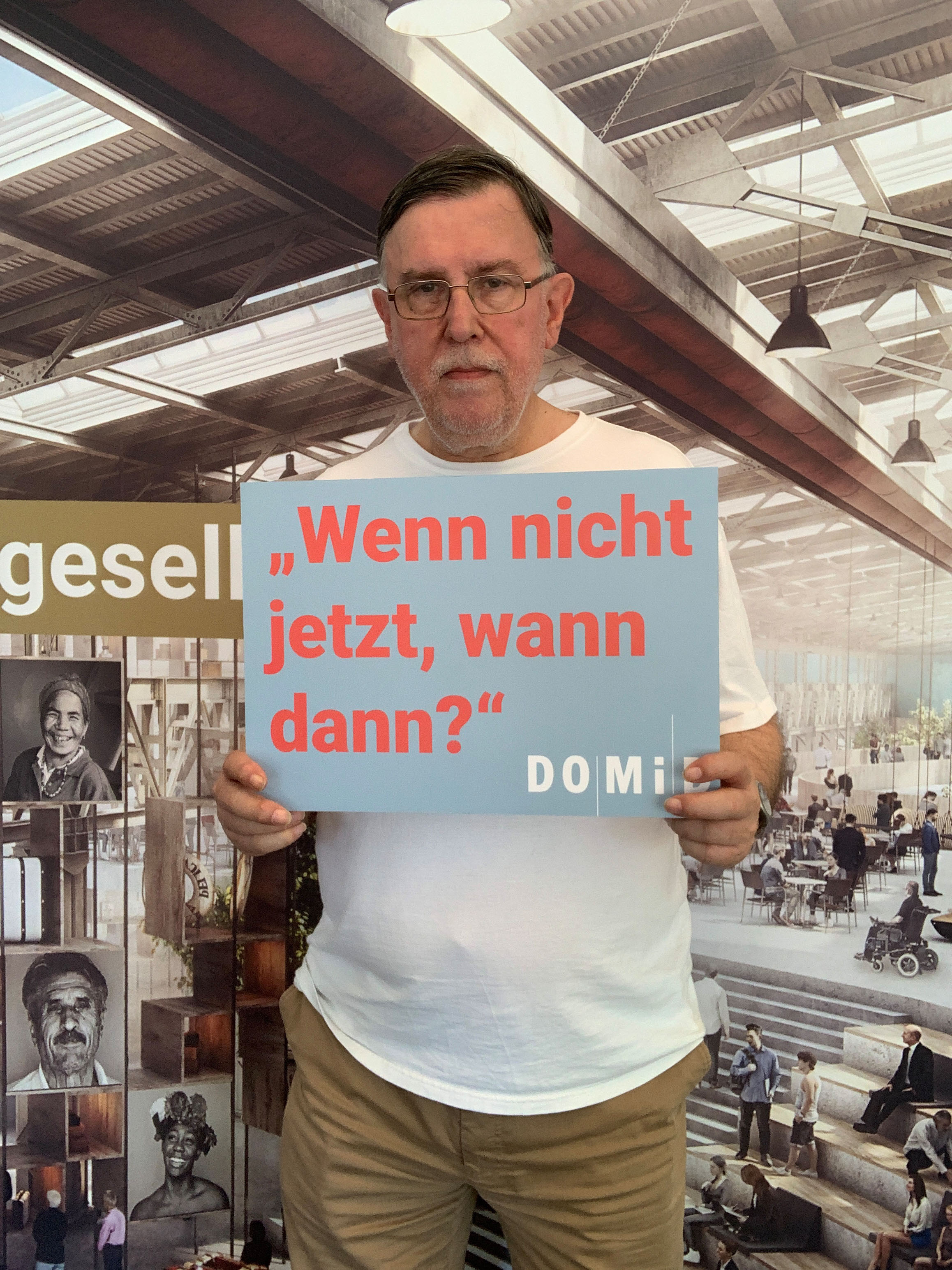 Fotoaktion auf dem Tag der offenen Tür der Bundesregierung für ein zentrales Migrationsmuseum in Deutschland, 17.08.2019, Berlin. Foto: DOMiD-Archiv, Köln